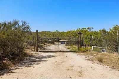 44627 Laura Lane, Aguanga, CA 92536 - Photo 2
