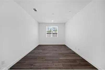 24261 Pistachio Street, Murrieta, CA 92562 - Photo 6