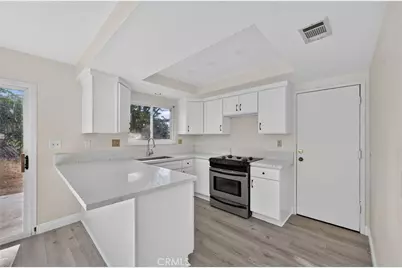 8167 Windsor Avenue, Hesperia, CA 92345 - Photo 12