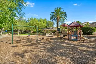 27558 Fern Pine Way, Murrieta, CA 92562 - Photo 68
