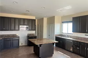 9572 Peridot, Hesperia, CA 92344 - Photo 6