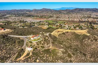 38000 Via Vista Grande, Murrieta, CA 92562 - Photo 62