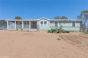 34715 Empty Saddle, Hemet, CA 92544 - Photo 2