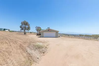 34715 Empty Saddle, Hemet, CA 92544 - Photo 4