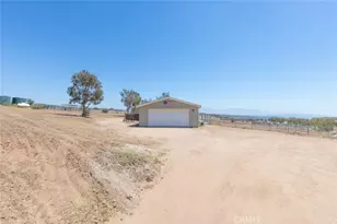 34715 Empty Saddle, Hemet, CA 92544 - Photo 4