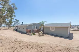 34715 Empty Saddle, Hemet, CA 92544 - Photo 30