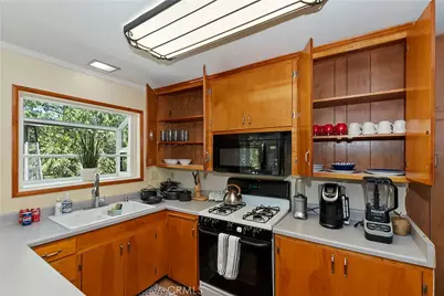 24032 Alpine Drive, Crestline, CA 92325 - Photo 10