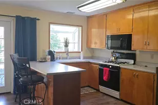 24032 Alpine Dr, Crestline, CA 92325 - Photo 6