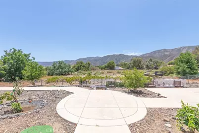 15271 Alvarado, Lake Elsinore, CA 92530 - Photo 20