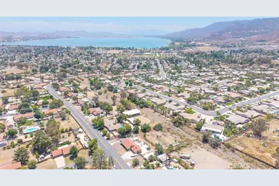 15271 Alvarado, Lake Elsinore, CA 92530 - Photo 28