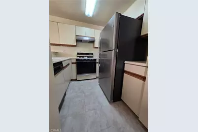 2410 N Towne #63, Pomona, CA 91767 - Photo 18