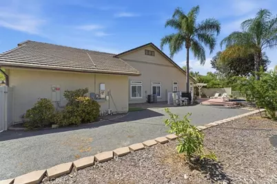 2749 Silver Oak, Escondido, CA 92029 - Photo 40