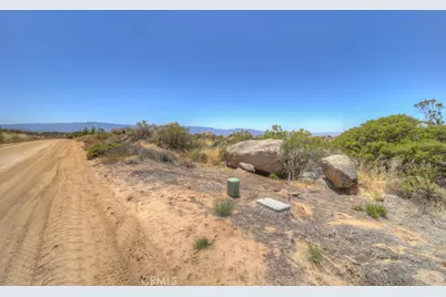 41173 Rocky Valley Way, Aguanga, CA 92536 - Photo 2