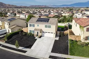 32078 Rambling Ct, Winchester, CA 92596 - Photo 4