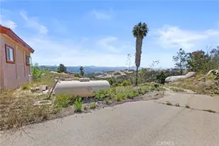 1252 Rancho Luiseno, Escondido, CA 92026 - Photo 18
