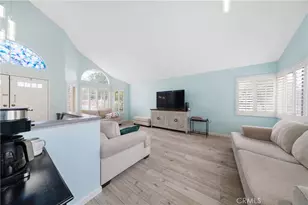 23755 Cork Oak Cir, Murrieta, CA 92562 - Photo 2