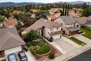 23755 Cork Oak Cir, Murrieta, CA 92562 - Photo 32