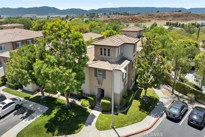 23607 Arboretum, Murrieta, CA 92563 - Photo 2