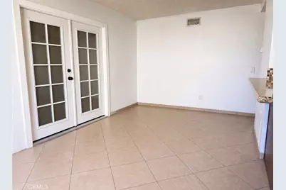 342 E Gilmore Drive, Corona, CA 92879 - Photo 10