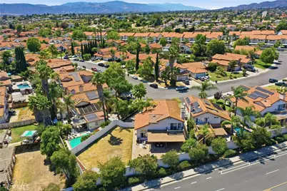 40000 Ravenwood, Murrieta, CA 92562 - Photo 6