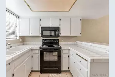 9034 Kenwood #10, Spring Valley, CA 91977 - Photo 18