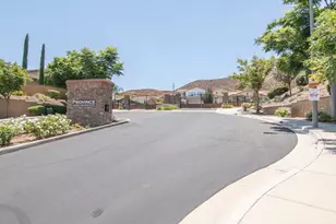 24089 Deputy, Menifee, CA 92584 - Photo 38