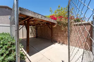 33205 Gypsum, Menifee, CA 92584 - Photo 32