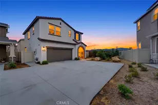 28412 Campos de Flores, Temecula, CA 92591 - Photo 2