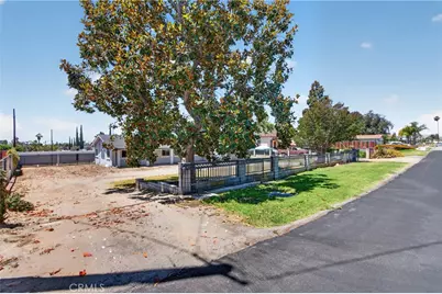 1215 E 39th Street, San Bernardino, CA 92404 - Photo 4