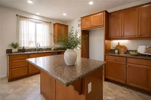 702 Suncup Cir, Hemet, CA 92543 - Photo 10