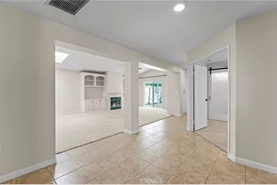 40361 Via Amapola, Murrieta, CA 92562 - Photo 10