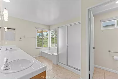 40361 Via Amapola, Murrieta, CA 92562 - Photo 34