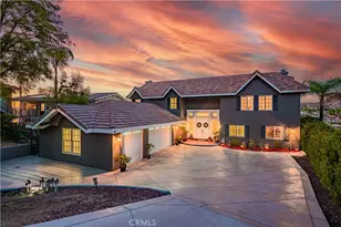 22700 Running Rabbit Ct, Canyon Lake, CA 92587 - Photo 2