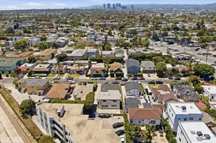 1636 S Ridgeley, Los Angeles, CA 90019 - Photo 28
