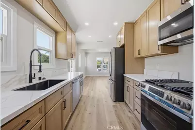 1636 S Ridgeley, Los Angeles, CA 90019 - Photo 6