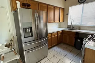 39536 Sarah Dr, Temecula, CA 92591 - Photo 2