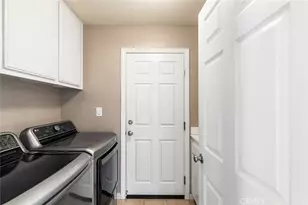 32410 Campo Dr, Temecula, CA 92592 - Photo 16