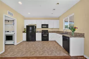 37124 Running Springs Rd, Murrieta, CA 92563 - Photo 10