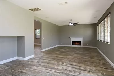 30414 De Caron, Murrieta, CA 92563 - Photo 12