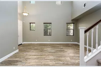 30414 De Caron, Murrieta, CA 92563 - Photo 6