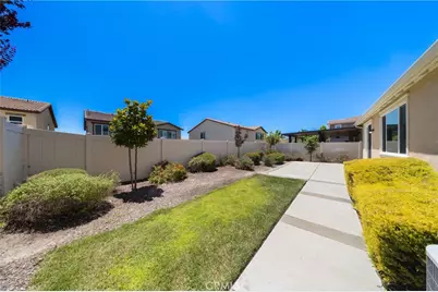 24185 Chestnut Oak Street, Murrieta, CA 92562 - Photo 34