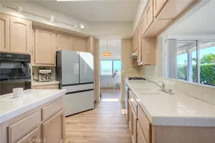 854 Rivertree, Oceanside, CA 92058 - Photo 6