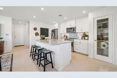 16133 Lumia Way, Fontana, CA 92336 - Photo 8