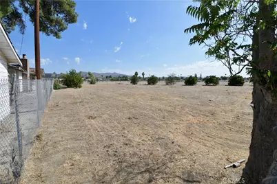 43763 State Highway 74, Hemet, CA 92544 - Photo 2