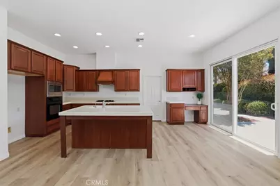 26757 Queen Court, Murrieta, CA 92563 - Photo 10