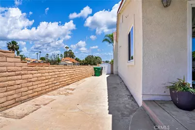 24007 Jonquil, Murrieta, CA 92562 - Photo 34