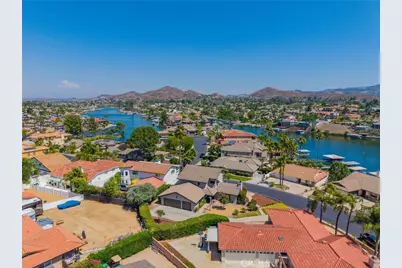22620 Blue Teal, Canyon Lake, CA 92587 - Photo 2
