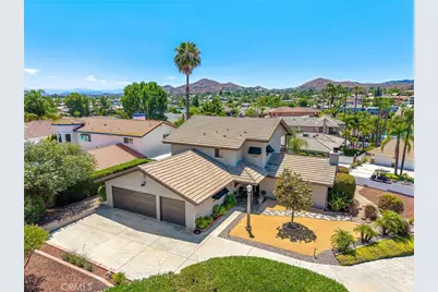 22620 Blue Teal, Canyon Lake, CA 92587 - Photo 2