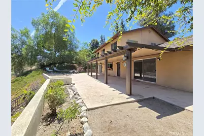 5740 Via Cervantes, Riverside, CA 92506 - Photo 16