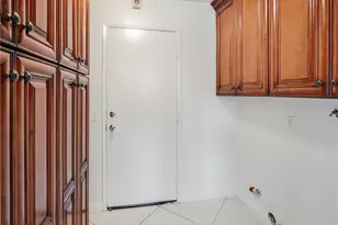 15689 Swan Rd, Fontana, CA 92337 - Photo 20